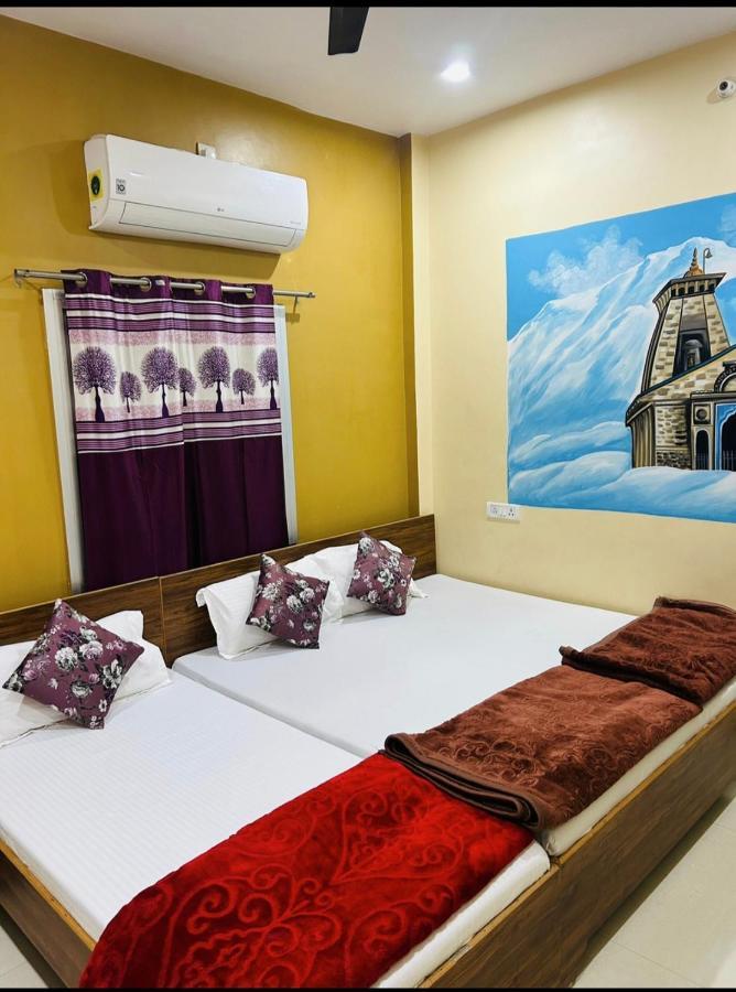 Lotus Paying Guest House Варанаси Екстериор снимка
