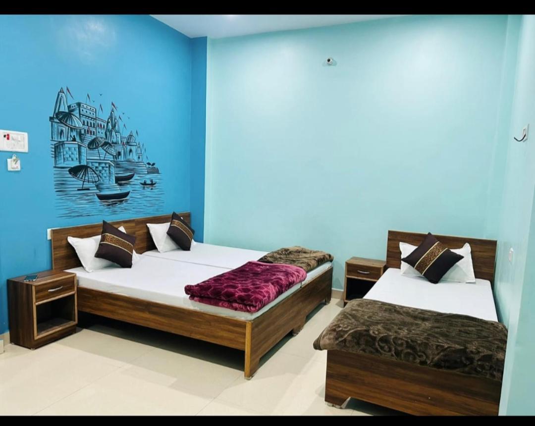 Lotus Paying Guest House Варанаси Екстериор снимка